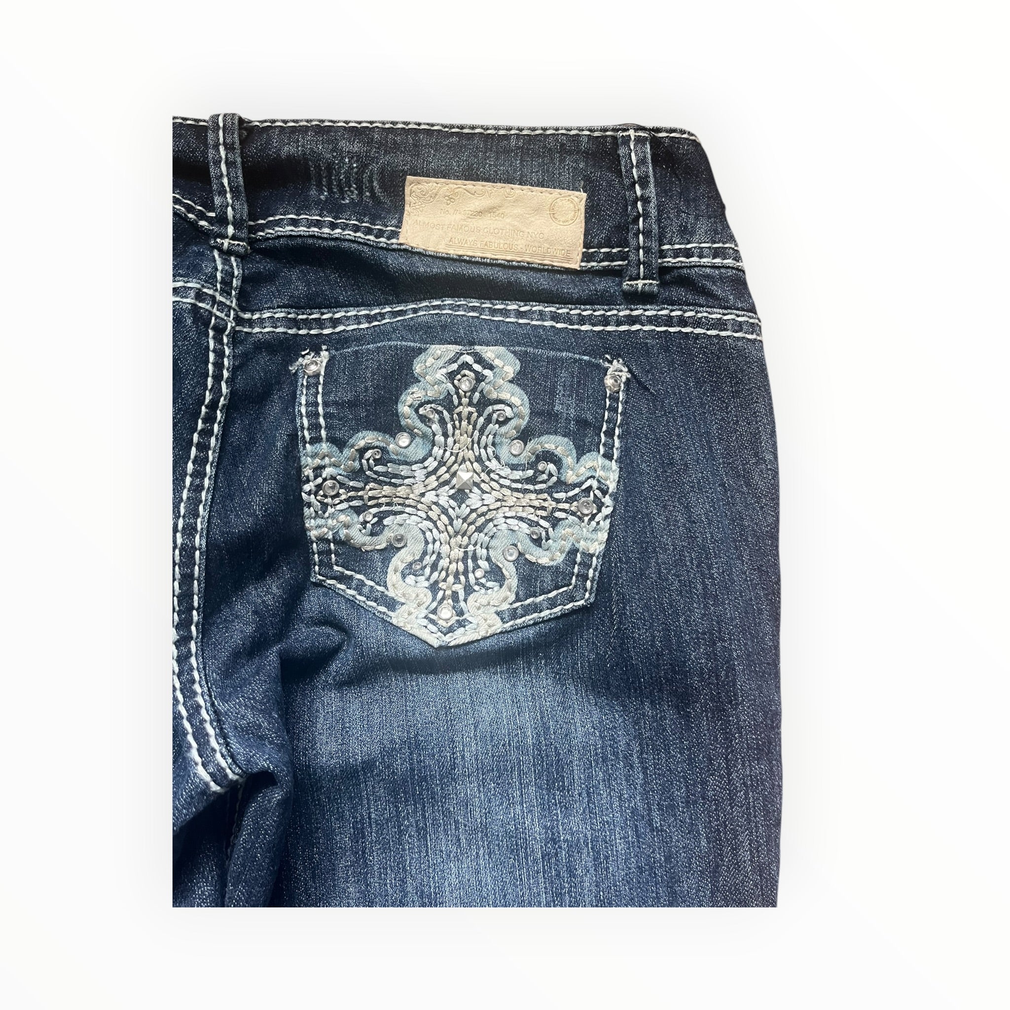 Almost Famous Y2K Embroidered Cross Bootcut Jeans – Dark Wash S