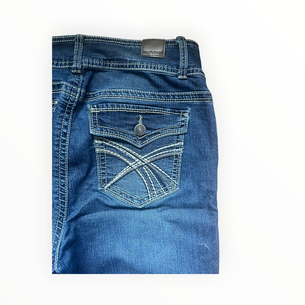 WallFlower Y2K Low Rise Bootcut Jeans – Medium Wash so
